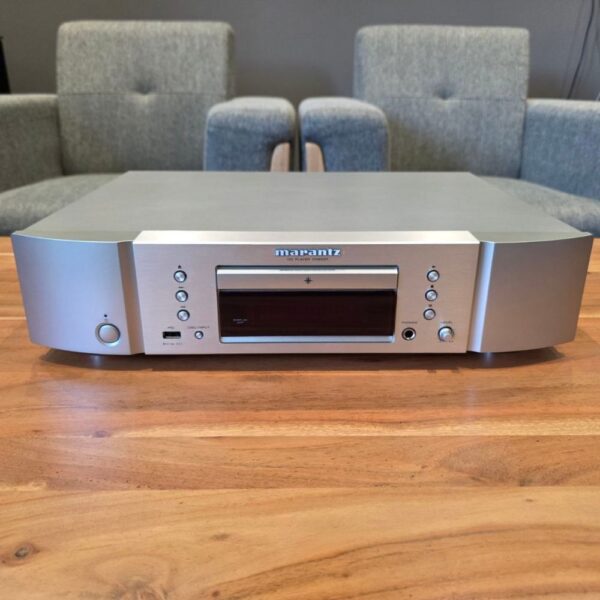 MARANTZ – Lecteur CD CD6007 - Finition silver (Stock B, défauts d’aspect)