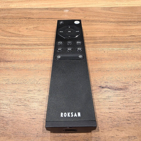 roksan-ampli-integre-caspian-g4-bluOS-silver-telecommande