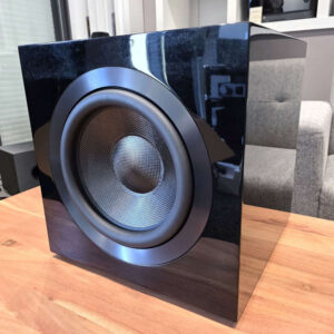 B&W – Caisson de basses DB4S Noir (Stock B, avec légères marques d’usure)