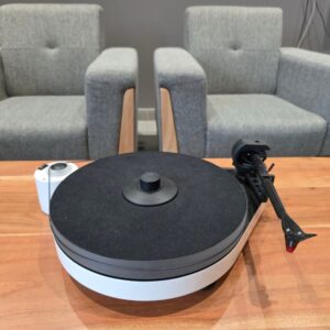 PRO-JECT – Platine vinyle RPM5 CARBON (EXPO)