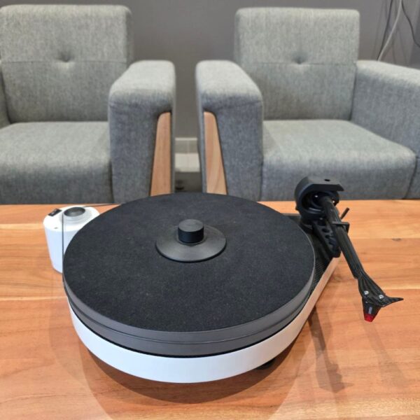 PRO-JECT - Platine vinyle RPM5 CARBON (EXPO)