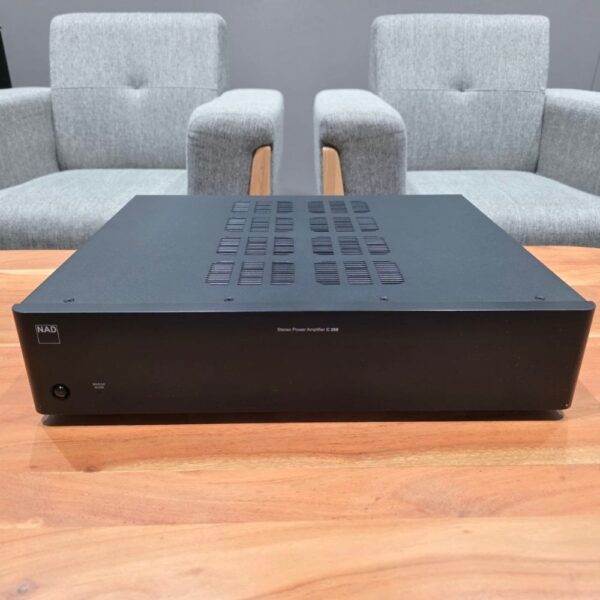 NAD C268 - Avant